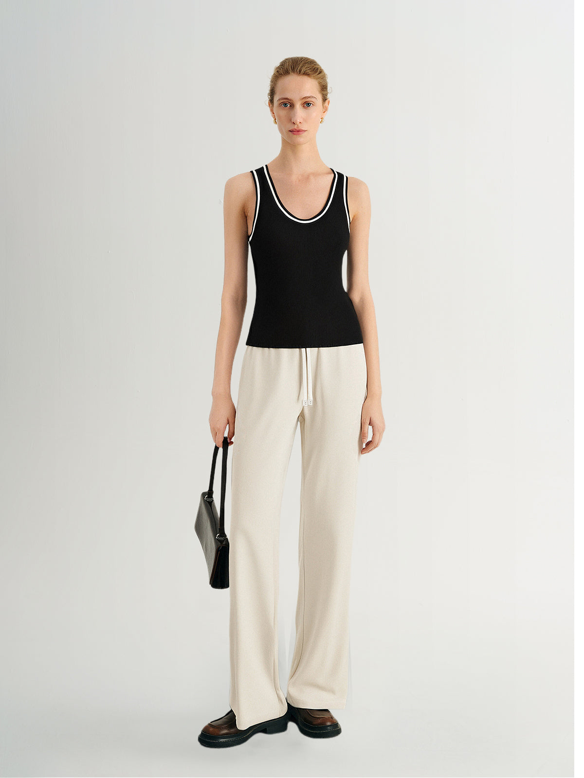 Crewneck Sleeveless Fitted Tank Vest