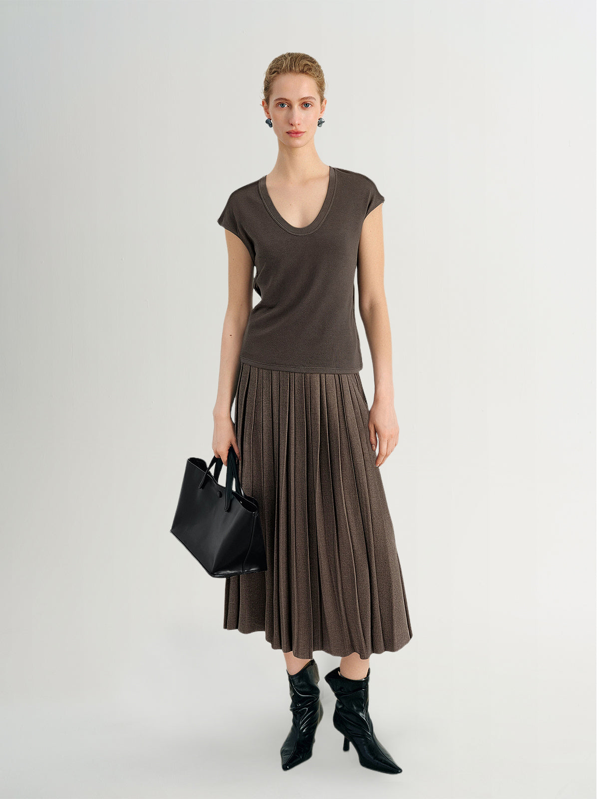 U-Neck Short Sleeve Top