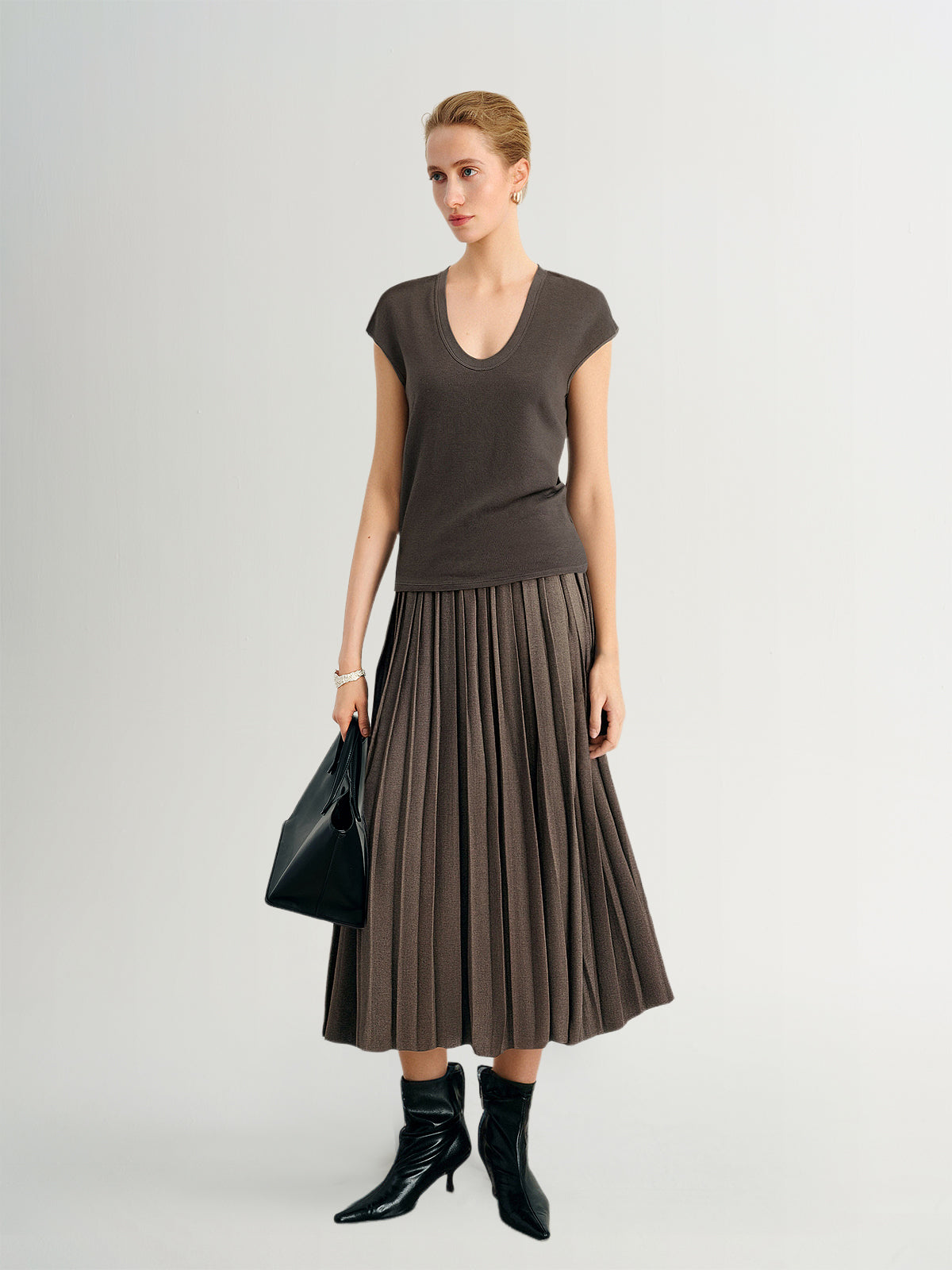 U-Neck Short Sleeve Top