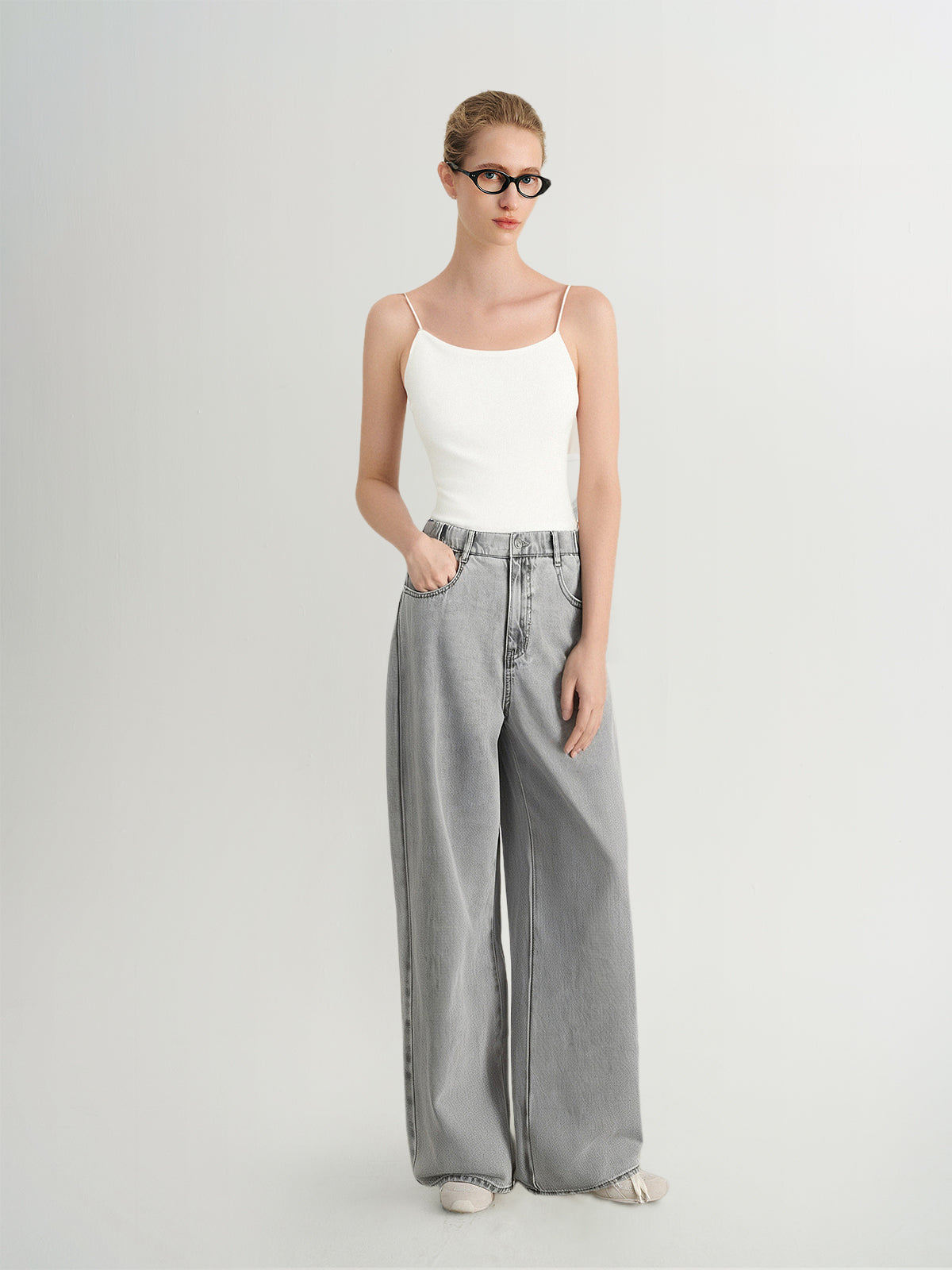 Gray Wide-Leg Jeans Pants