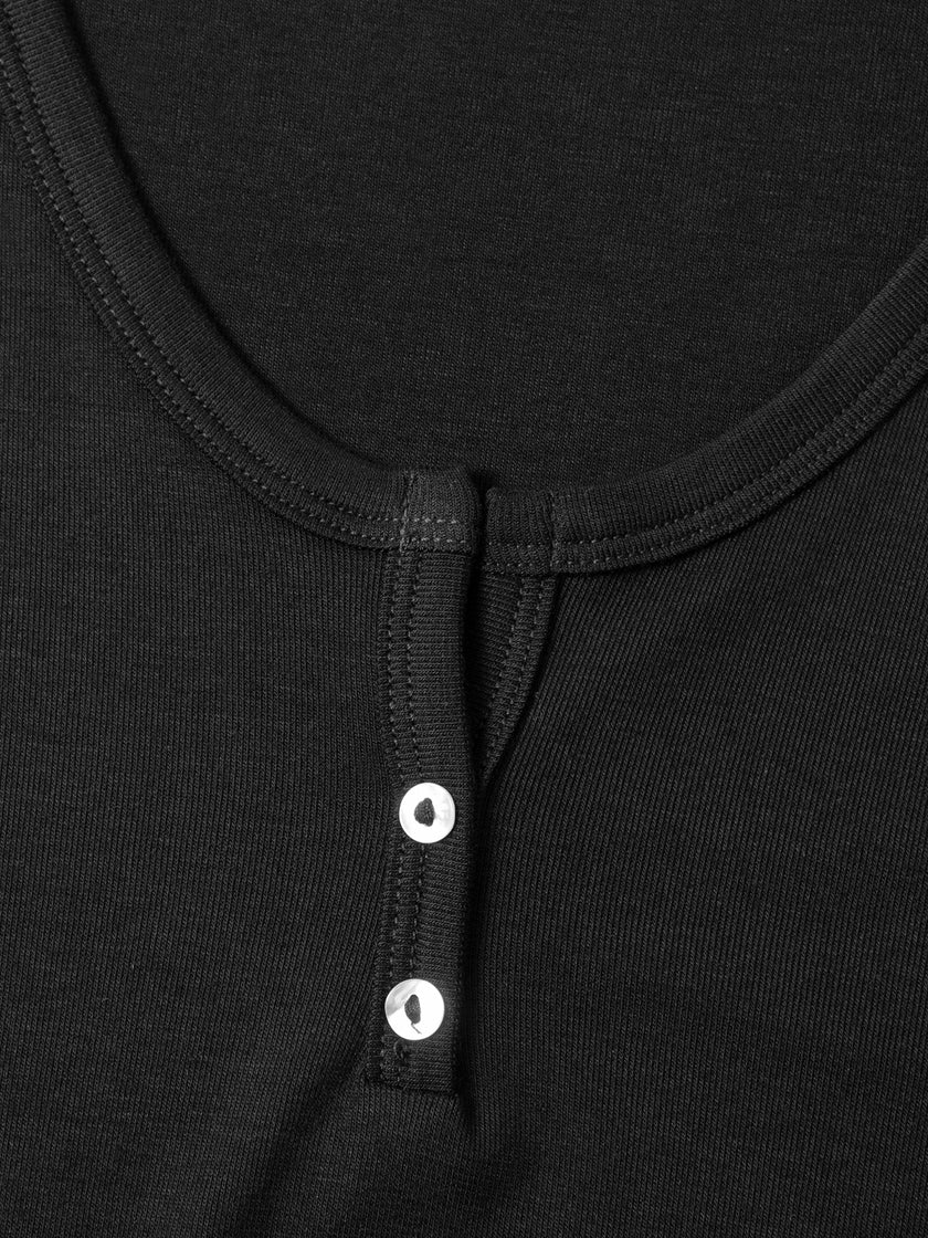 Black Sleeveless Knit Top