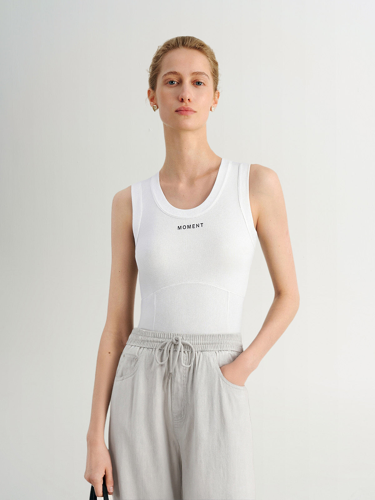 White U-Neck Sleeveless Tank