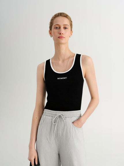 Black U-Neck Sleeveless Cropped Top