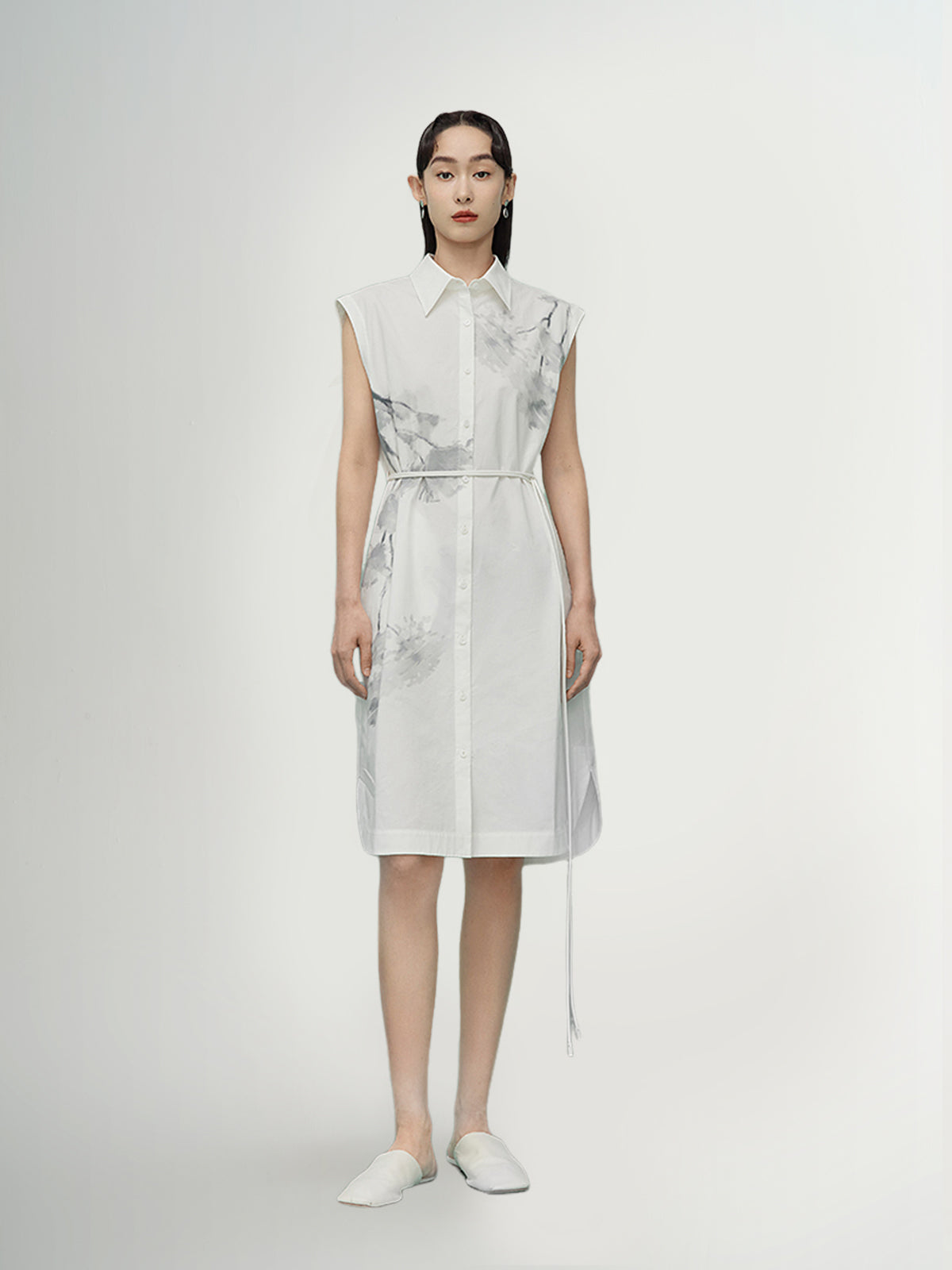 Sleeveless Straight-Cut Dress