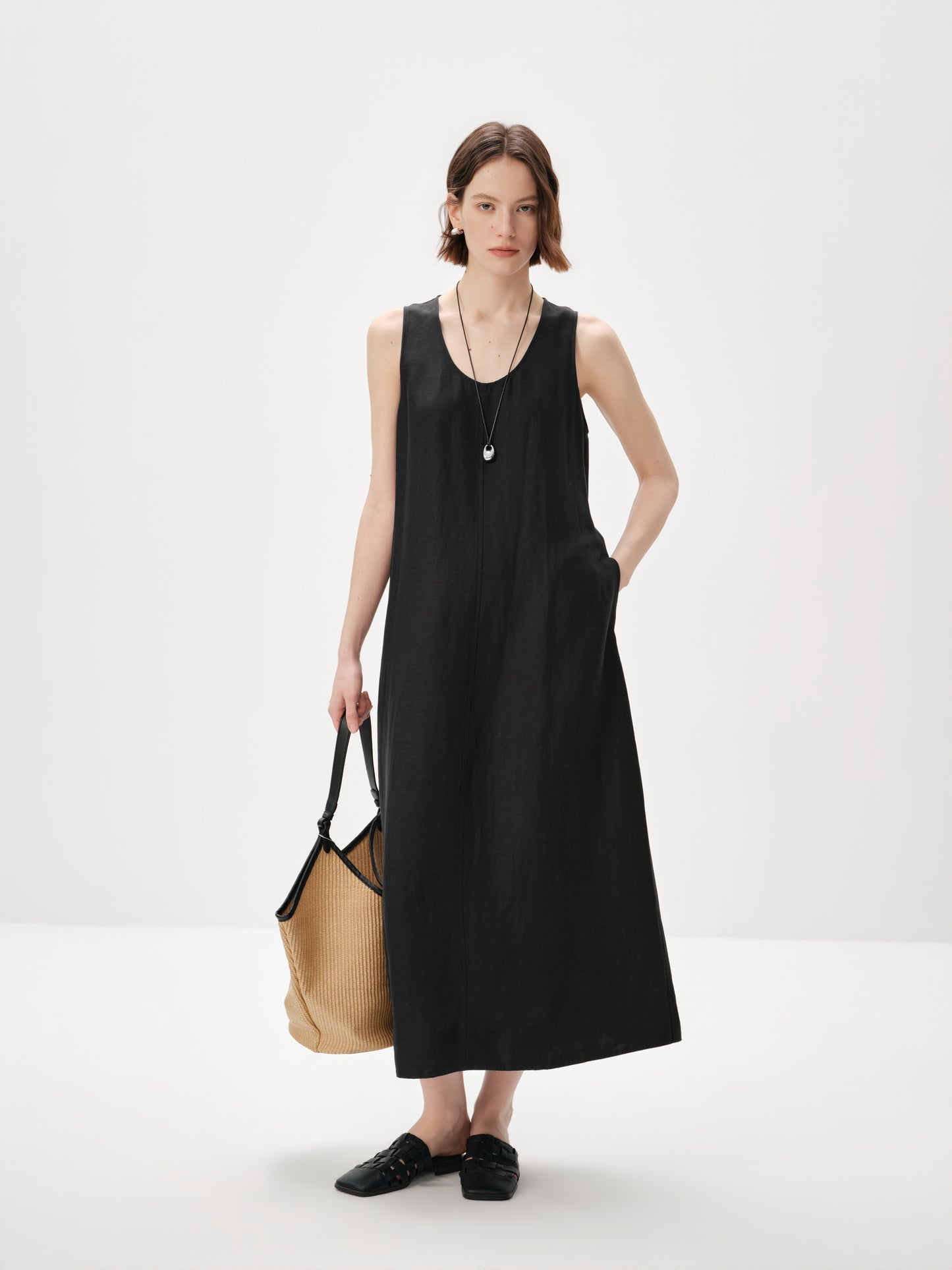 U-Neck Sleeveless Relaxed Maxi Dress