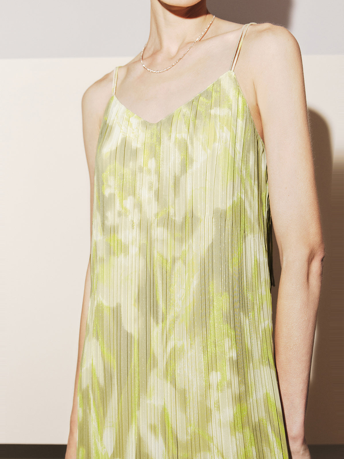 V Neck Straight Fit Floral Slip Dress