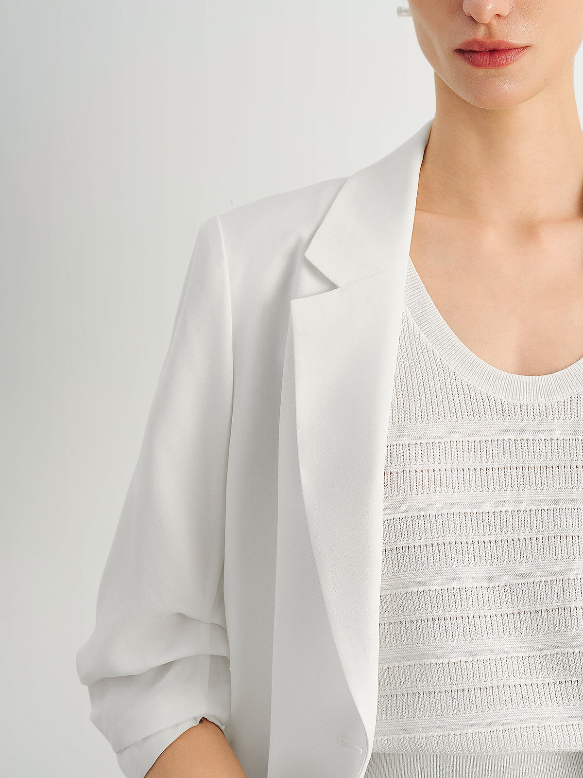 Ruched-Sleeve Cropped Tailored Blazer