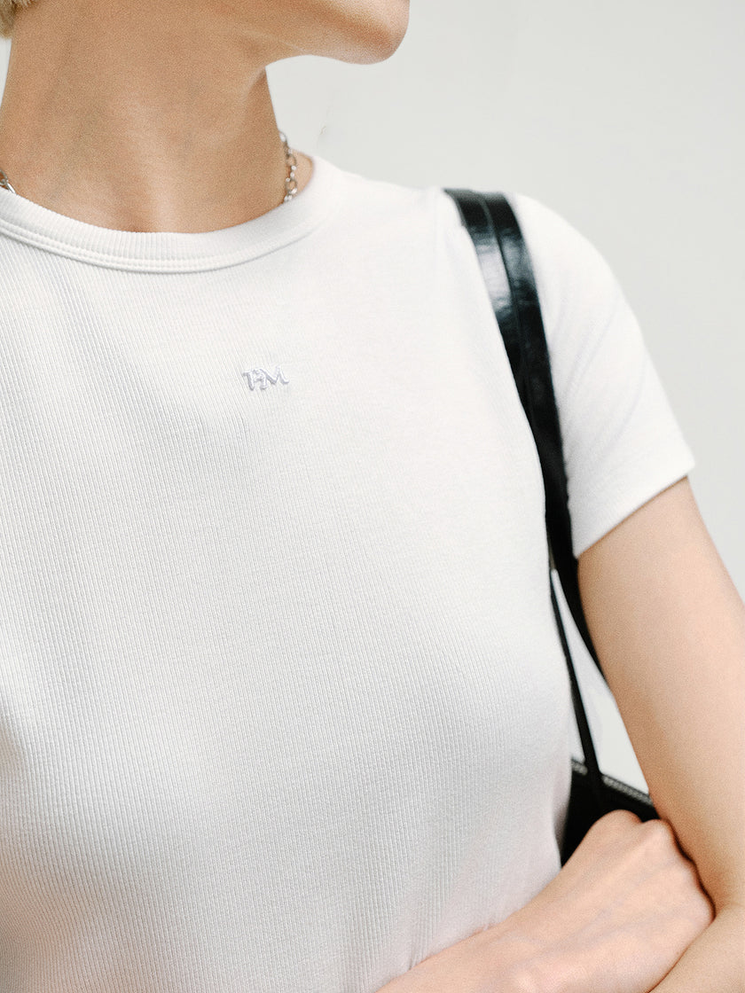 Fitted Round-Neck Short-Sleeve T-Shirt