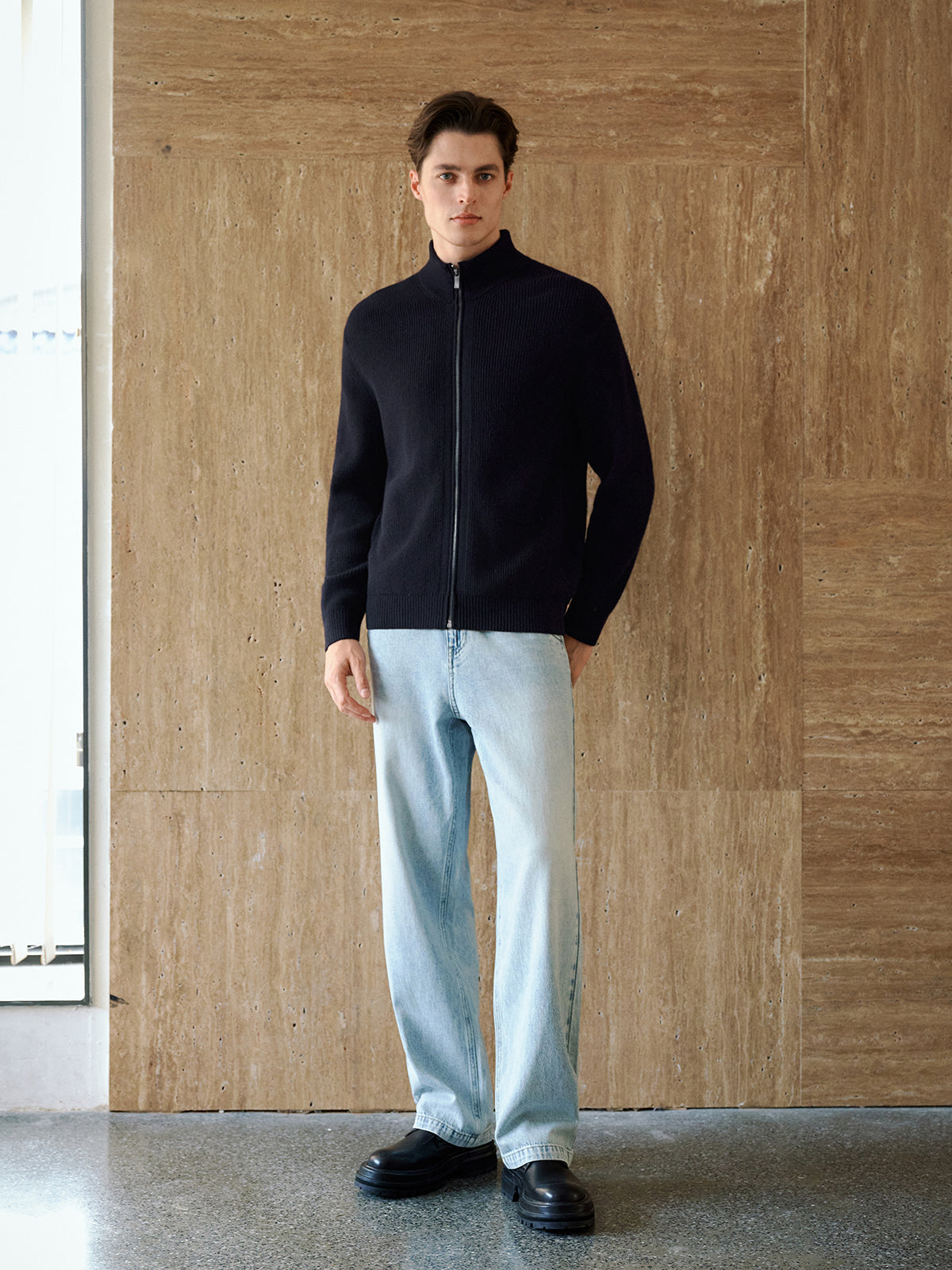 Men¡¯s Straight-Leg Denim Jeans