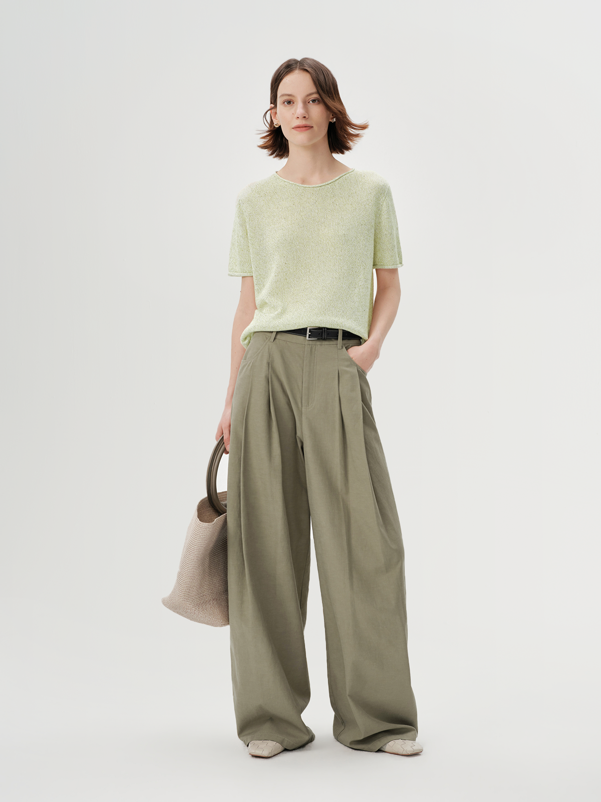 Crew Neck Structured Shoulder Short Sleeve Knit Top