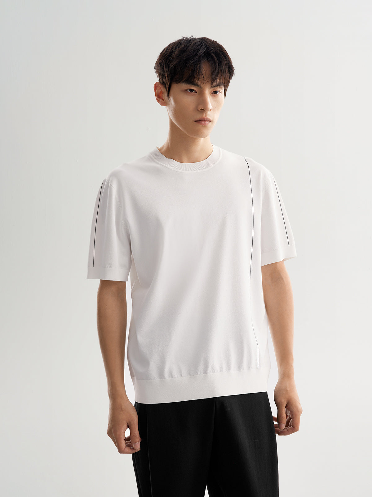 Men¡¯s Minimal Line Graphic T-Shirt
