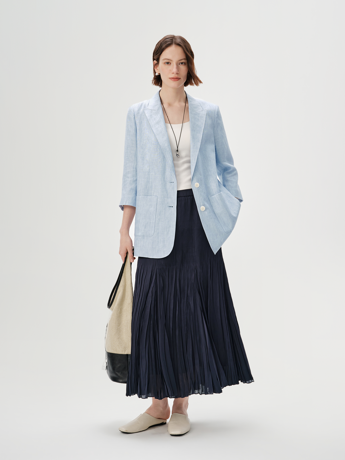 Linen V-Neck Structured Shoulder Relaxed Fit Blazer with Three-Quarter Sleeves