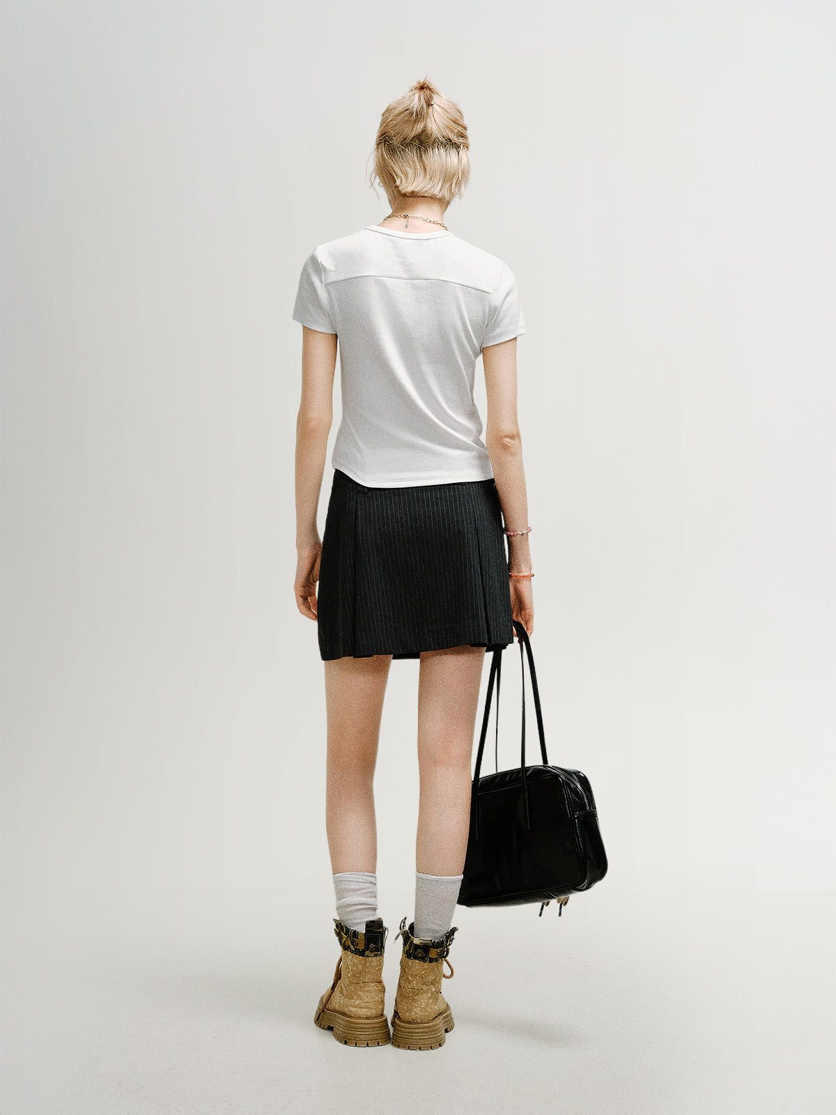 Fitted Round-Neck Short-Sleeve T-Shirt