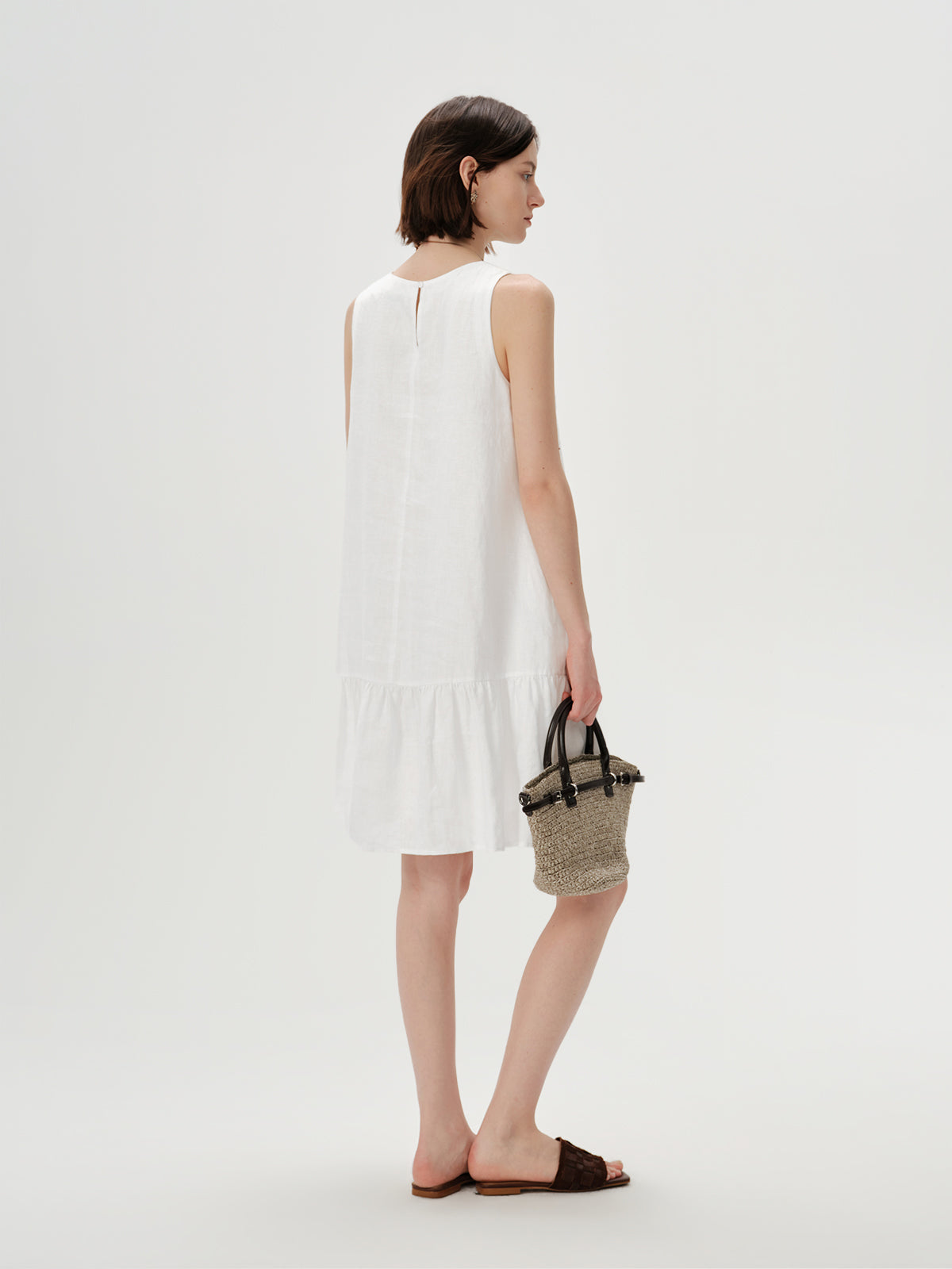 Crew Neck Sleeveless Relaxed Dress with Necklace