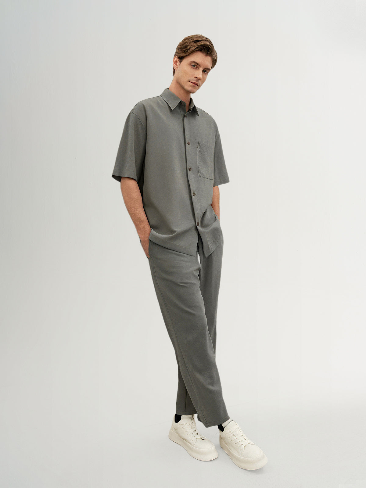 Men¡¯s Triacetate Relaxed Fit Short-Sleeve Shirt