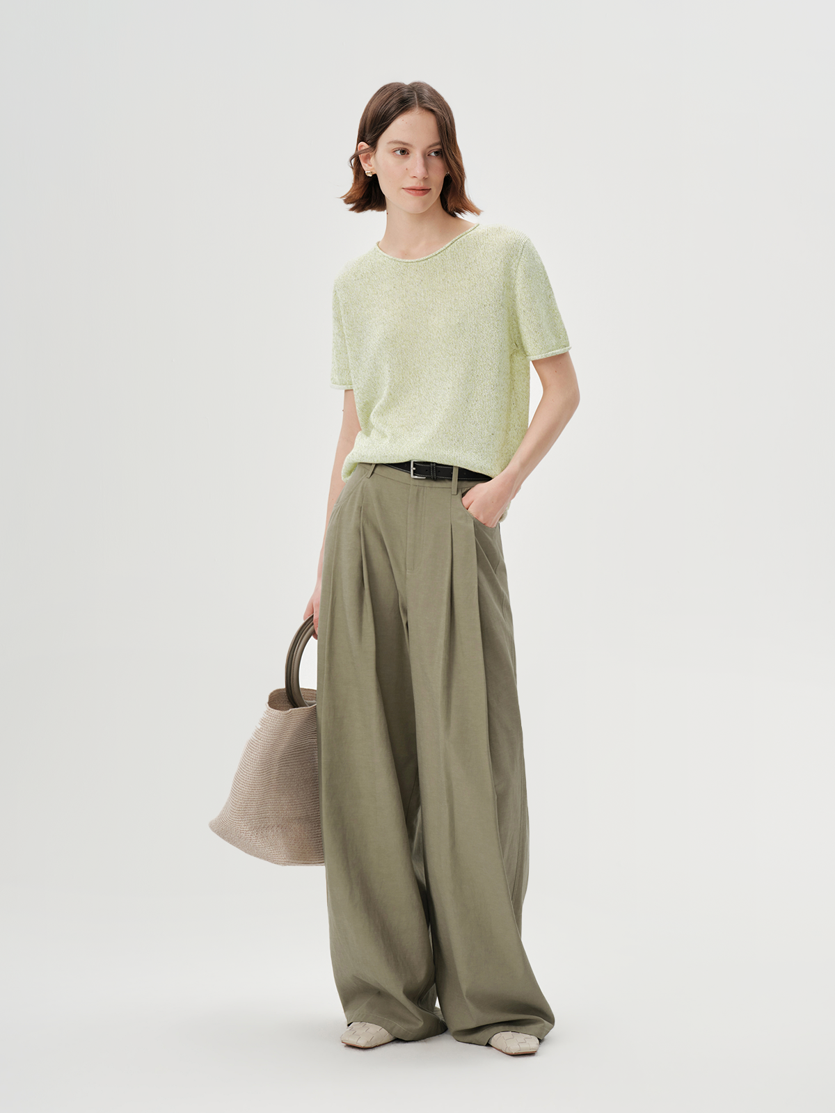 Crew Neck Structured Shoulder Short Sleeve Knit Top