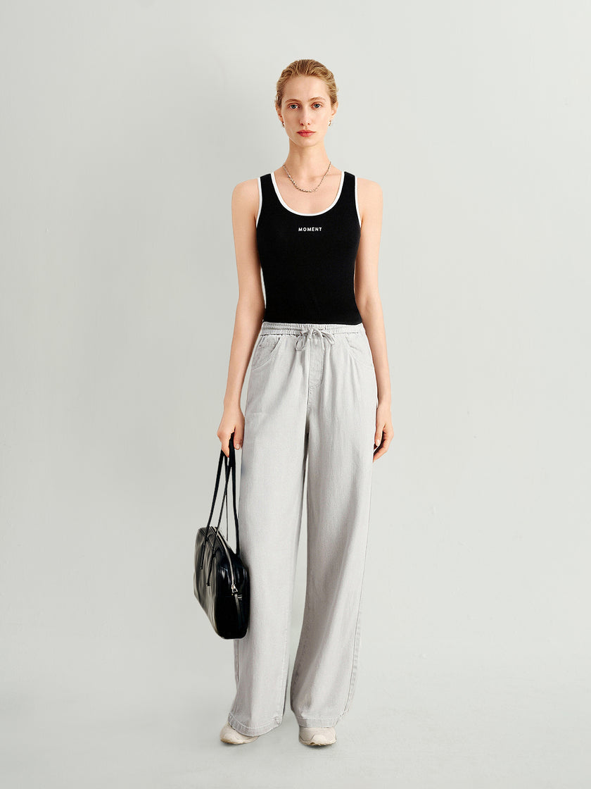 Black U-Neck Sleeveless Cropped Top