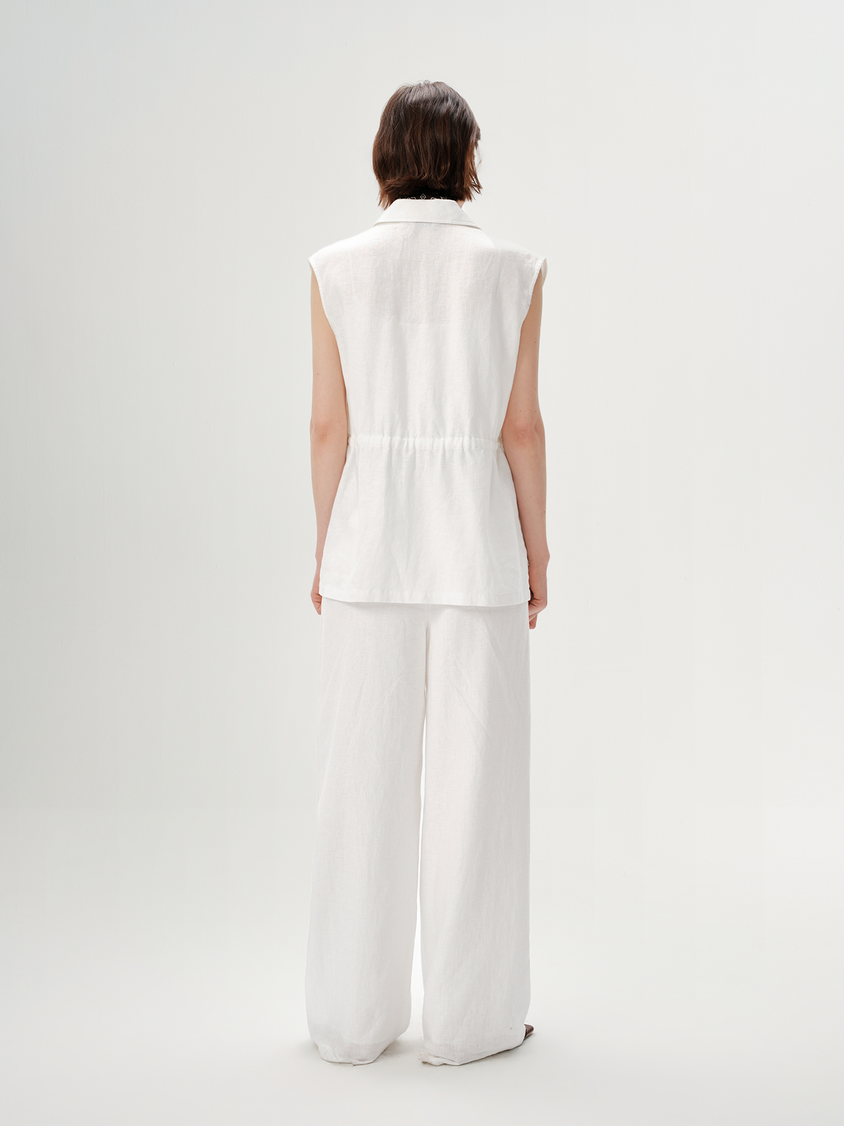 Pure Linen Sleeveless Collared Top with Pockets