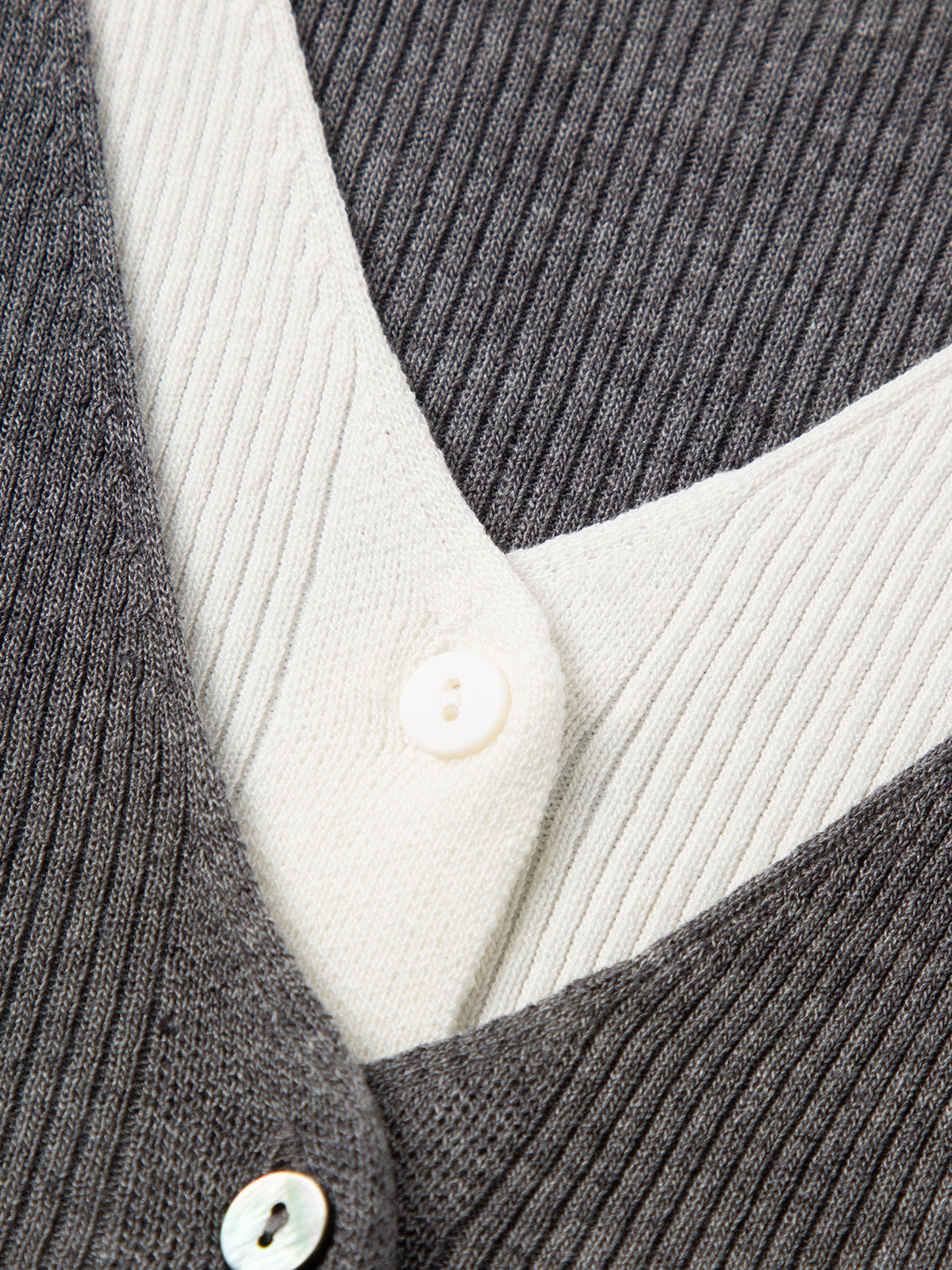 V-Neck Paneled Sleeveless Knit Top