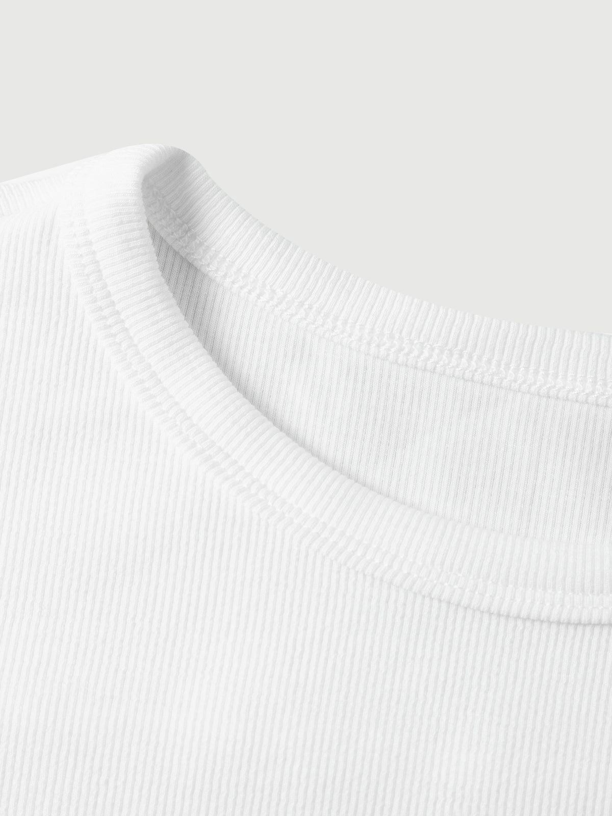 Fitted Round-Neck Short-Sleeve T-Shirt